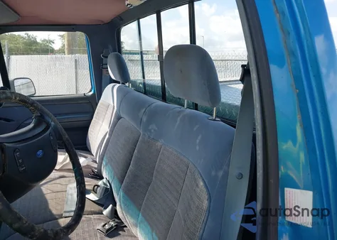 1993 Ford F150 from USA, damaged, VIN 1FTEF14N3PKA82644